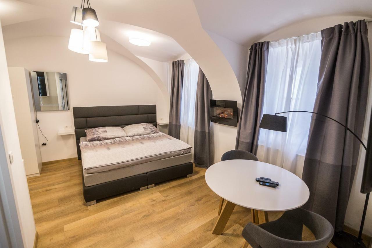 St. Marks Apartment 2 萨格勒布 外观 照片